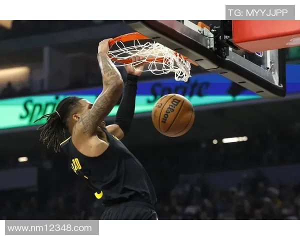 勇士官方晒海报：穆迪近9场场均15.2分，三分命中率53%