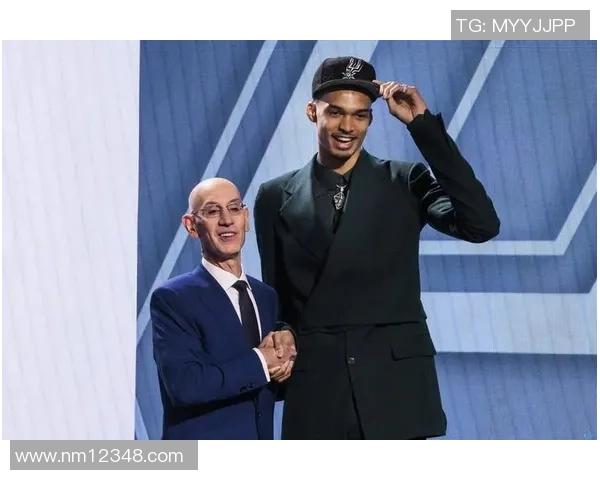 萧华:计划明年对乐透抽签进行重大调整,选秀顺位与战绩脱钩 萧华:计划明年对乐透抽签进行重大调整,选秀顺位与战绩脱钩